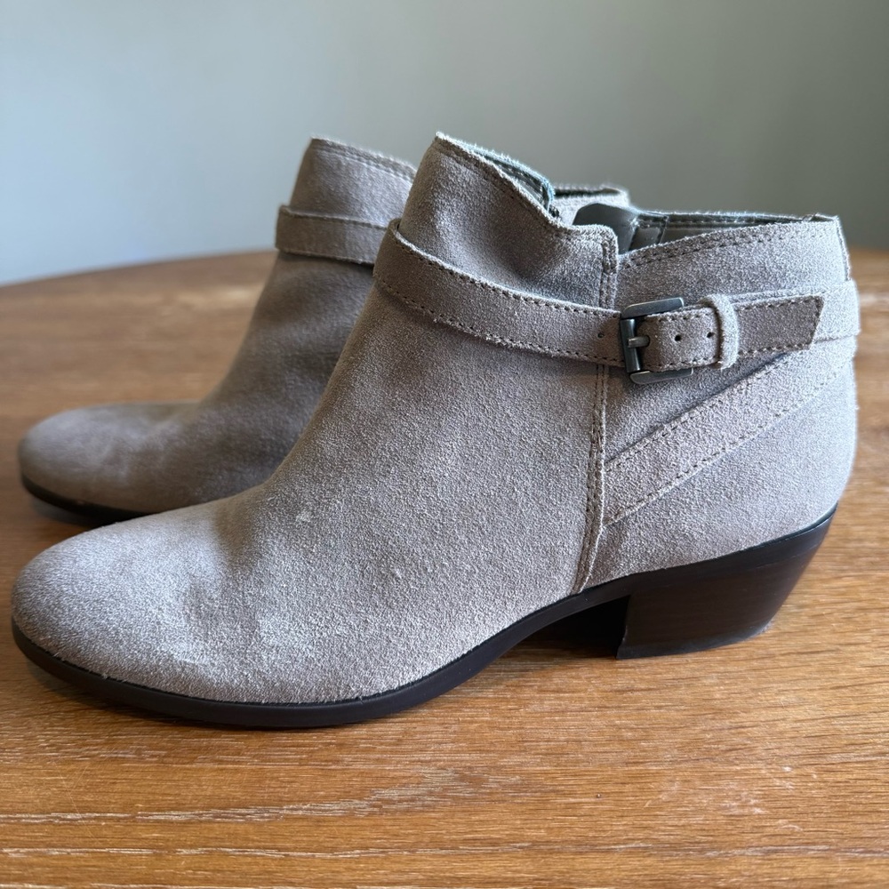 Sam Edelman Women's Pirro Suede Ankle Booties Size 6.5